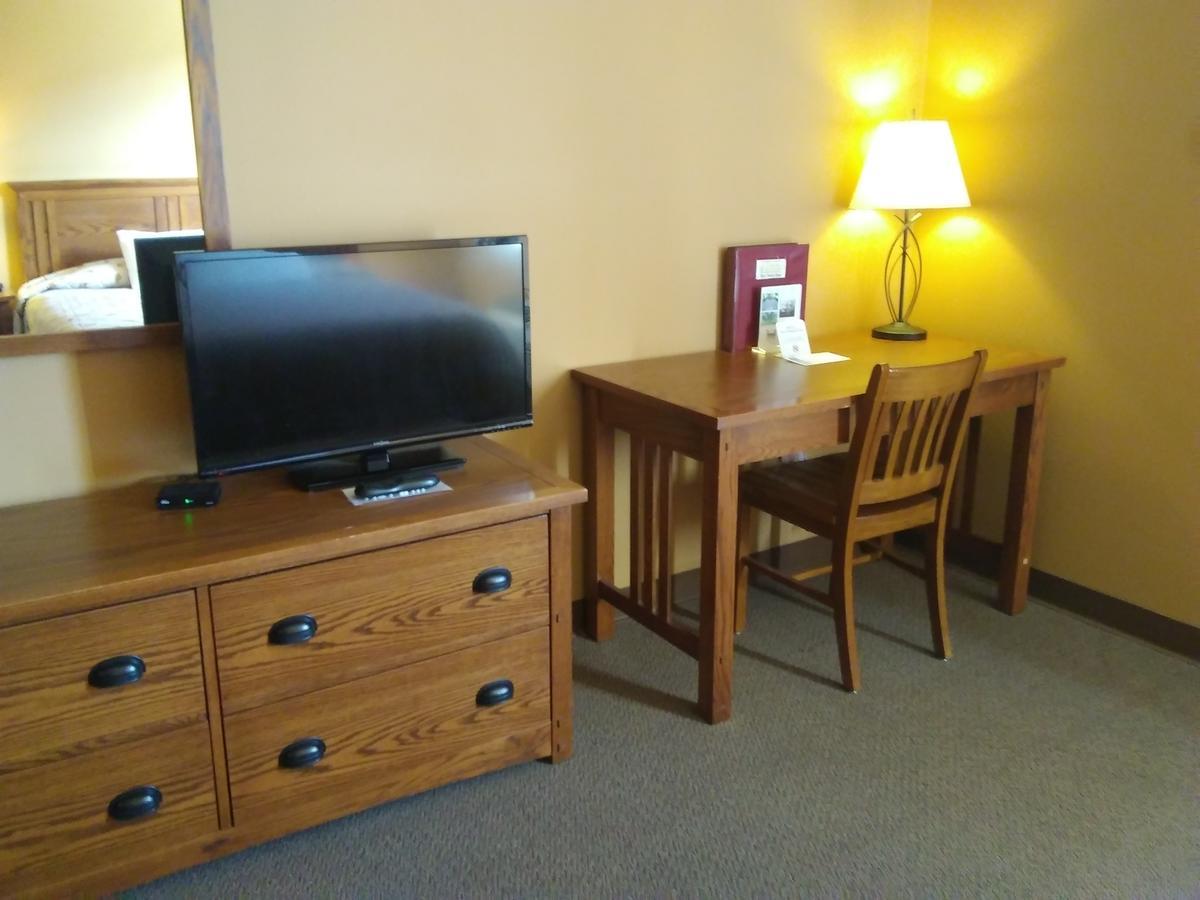 Prairie Inn & Suites Holmen Dış mekan fotoğraf